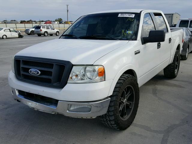 1FTPW12555KE97263 - 2005 FORD F150 SUPER WHITE photo 2