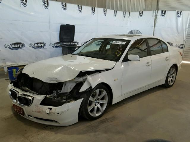 WBANB33595CN63785 - 2005 BMW 545 I WHITE photo 2