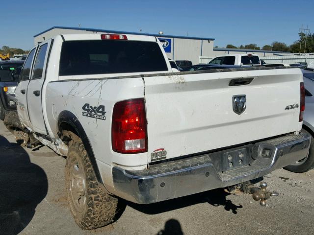 3C6UR5CL8HG639087 - 2017 RAM 2500 ST WHITE photo 3