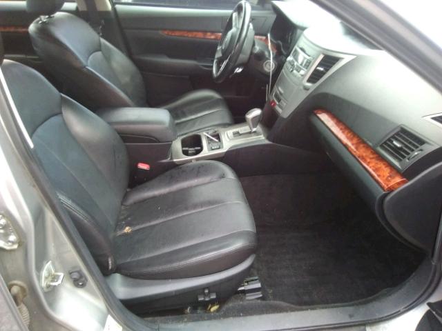 4S3BMBK64B3232774 - 2011 SUBARU LEGACY SILVER photo 5