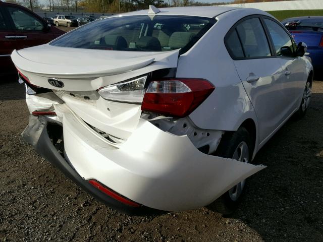 KNAFK4A61E5076834 - 2014 KIA FORTE LX WHITE photo 4