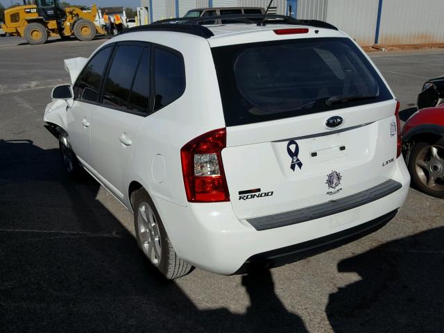 KNAFG526987163038 - 2008 KIA RONDO LX WHITE photo 3