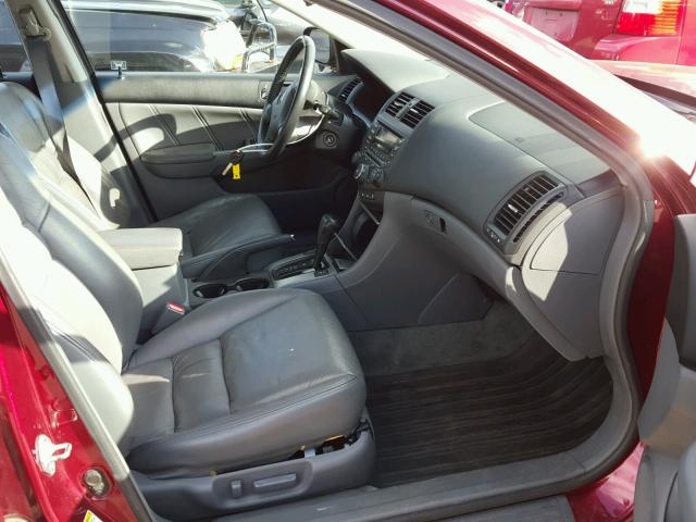 1HGCM665X5A067909 - 2005 HONDA ACCORD RED photo 5