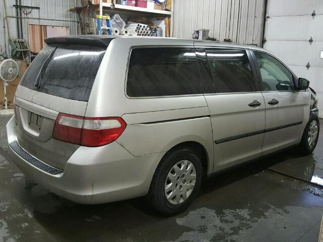 5FNRL38226B010903 - 2006 HONDA ODYSSEY GRAY photo 4