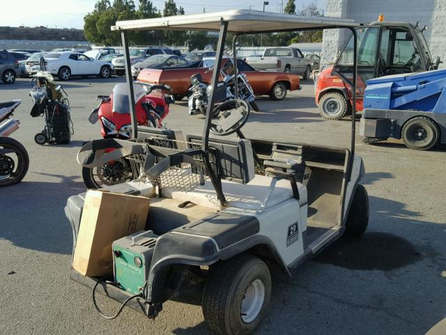 56149301M89 - 1980 EZGO GOLF CART WHITE photo 4