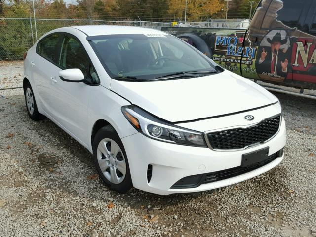 3KPFL4A73HE064394 - 2017 KIA FORTE LX WHITE photo 1