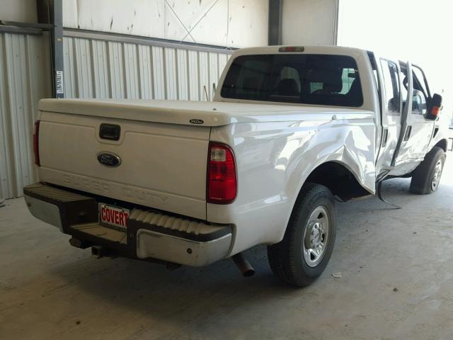 1FTSW20558EE00262 - 2008 FORD F250 SUPER WHITE photo 4