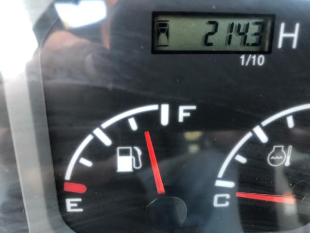 65GCJ00628 - 2015 MAHINDRA AND MAHINDRA 2565 წითელი ფოტო 7