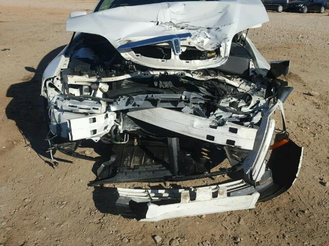 1LNHM86S51Y702876 - 2001 LINCOLN LS 白色 照片 9