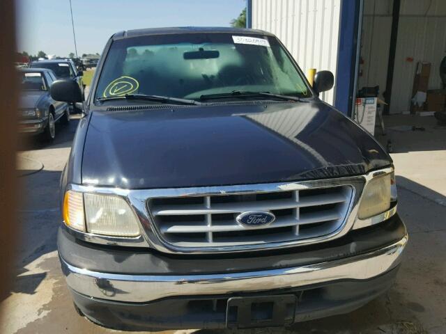 1FTZX1720YNB19519 - 2000 FORD F150 BLUE photo 9