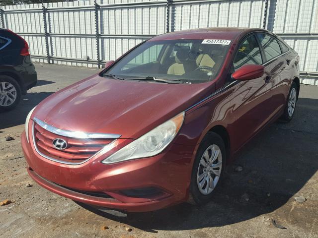 5NPEB4ACXBH234071 - 2011 HYUNDAI SONATA RED photo 2