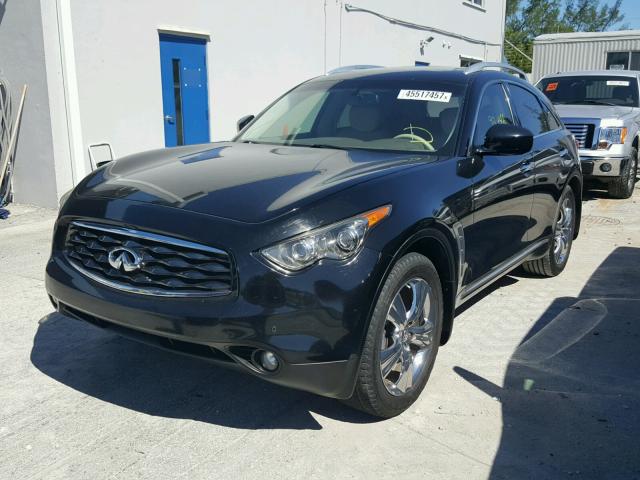 JN8AS1MU8BM110327 - 2011 INFINITI FX35 BLACK photo 2