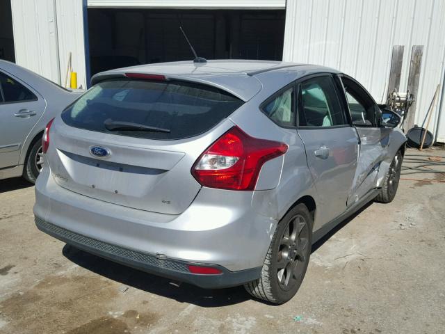 1FADP3K24DL291173 - 2013 FORD FOCUS SE SILVER photo 4