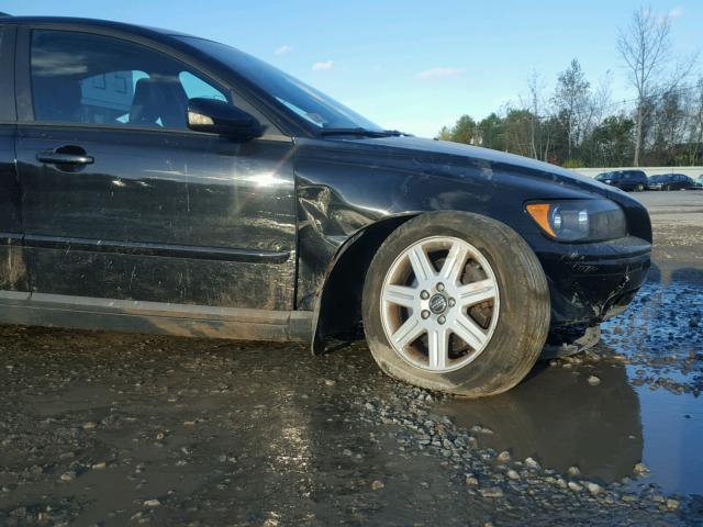 YV1MS382842005972 - 2004 VOLVO S40 2.4I BLACK photo 9