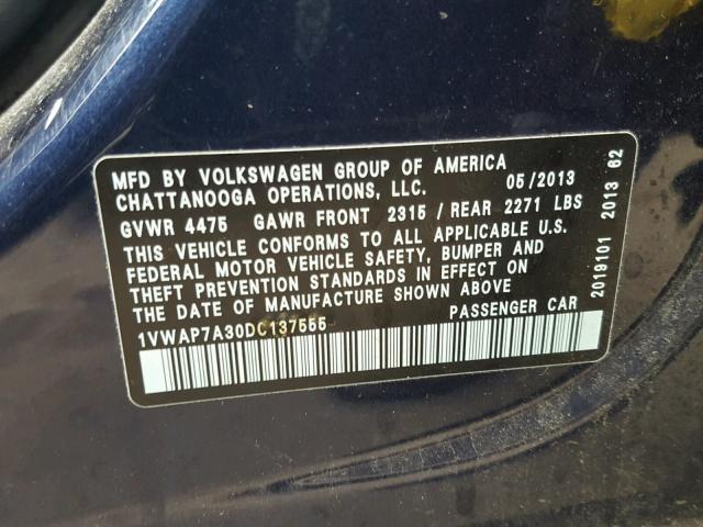 1VWAP7A30DC137555 - 2013 VOLKSWAGEN PASSAT S أزرق صورة 10