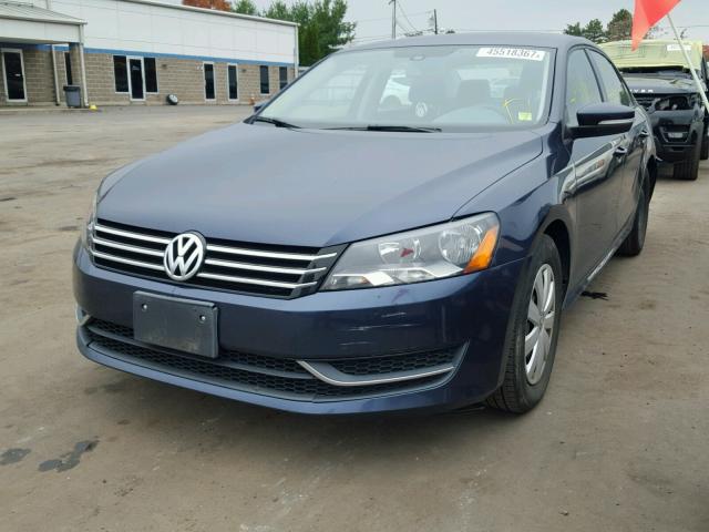 1VWAP7A30DC137555 - 2013 VOLKSWAGEN PASSAT S BLUE photo 2