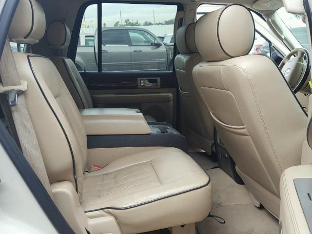 5LMFU27506LJ01275 - 2006 LINCOLN NAVIGATOR WHITE photo 6