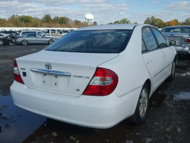 4T1BF30K74U067375 - 2004 TOYOTA CAMRY LE WHITE photo 4