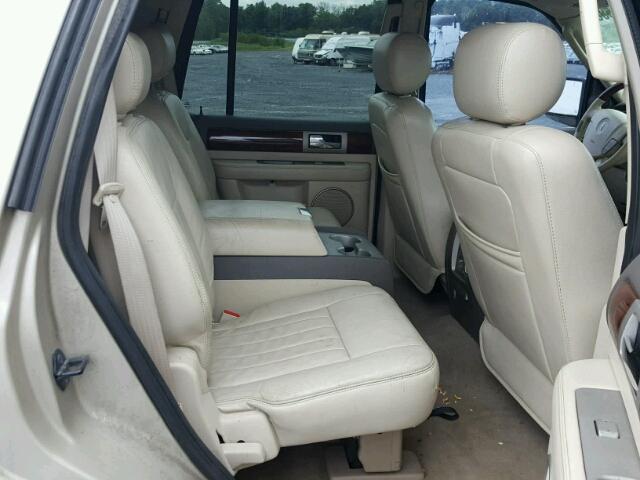 5LMFU28R14LJ40682 - 2004 LINCOLN NAVIGATOR Braun Foto 6