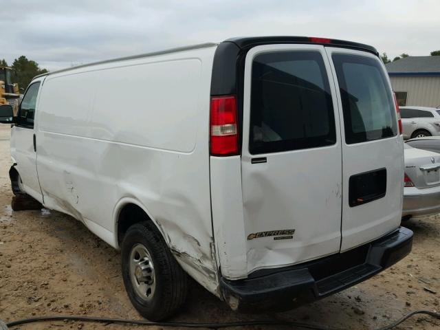 1GCWGGCA5D1169143 - 2013 CHEVROLET EXPRESS G2 WHITE photo 3