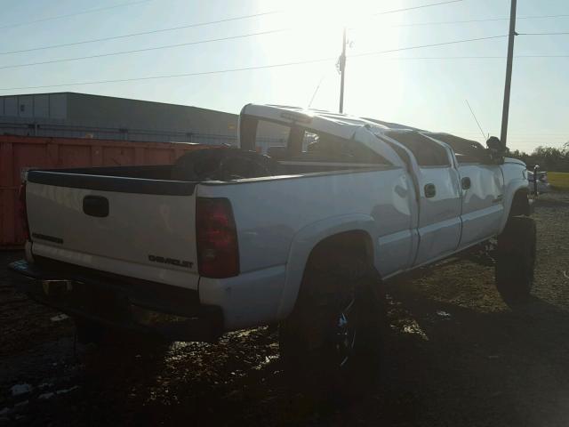 1GCHK23275F898977 - 2005 CHEVROLET SILVERADO WHITE photo 4