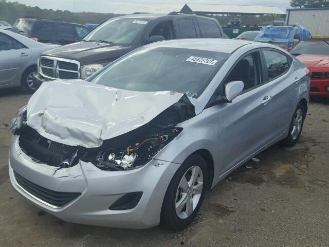 5NPDH4AE8DH367443 - 2013 HYUNDAI ELANTRA GL SILVER photo 2