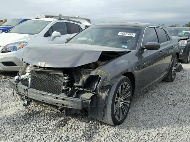 2C3CCABG4DH661931 - 2013 CHRYSLER 300 V6 GRAY photo 2