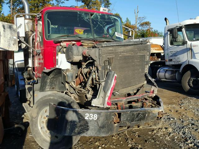 1M1AA13Y13W150466 - 2003 MACK 600 CH600 RED photo 1