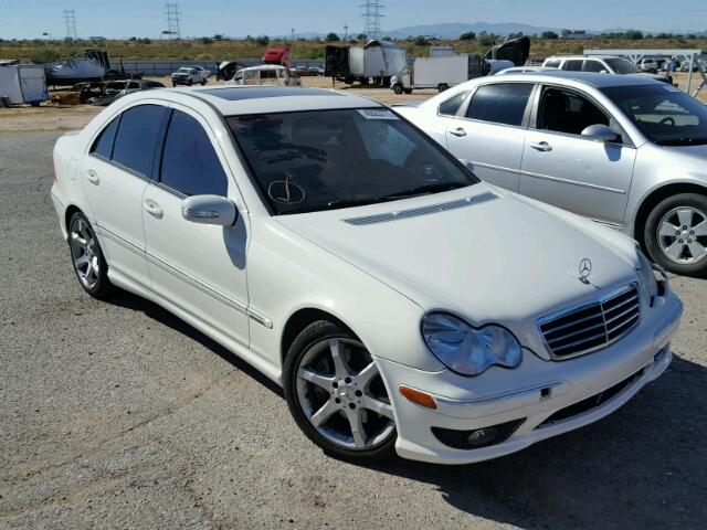 WDBRF52H47F871091 - 2007 MERCEDES-BENZ C 230 WHITE photo 1