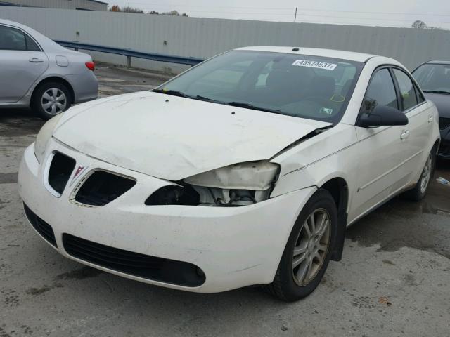 1G2ZG558X64289943 - 2006 PONTIAC G6 SE1 WHITE photo 2