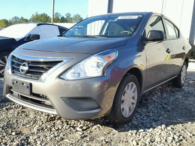 3N1CN7AP0FL832942 - 2015 NISSAN VERSA S GRAY photo 2