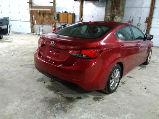 5NPDH4AE1GH680662 - 2016 HYUNDAI ELANTRA SE RED photo 4