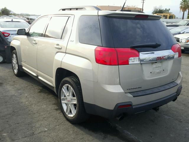 2CTFLGEY5A6228341 - 2010 GMC TERRAIN SL GOLD photo 3