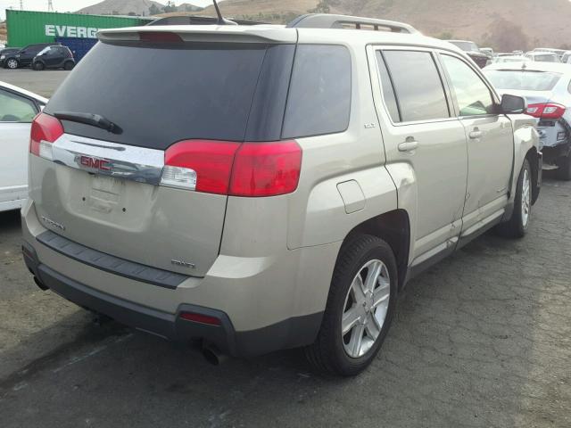 2CTFLGEY5A6228341 - 2010 GMC TERRAIN SL GOLD photo 4