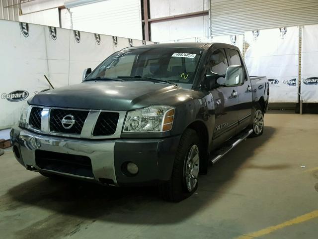 1N6BA07A07N246142 - 2007 NISSAN TITAN GRAY photo 2