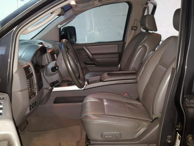 1N6BA07A07N246142 - 2007 NISSAN TITAN GRAY photo 5