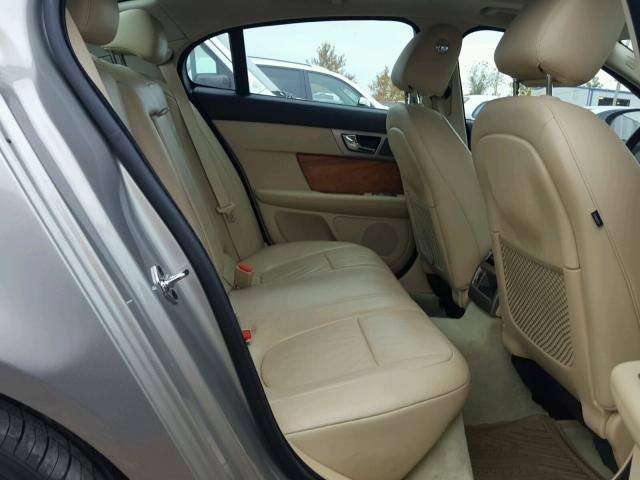 SAJWA0FA8AHR70691 - 2010 JAGUAR XF LUXURY SILVER photo 6