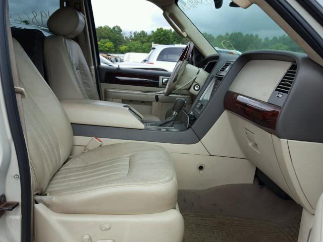 5LMFU28R54LJ36747 - 2004 LINCOLN NAVIGATOR 米色 照片 5