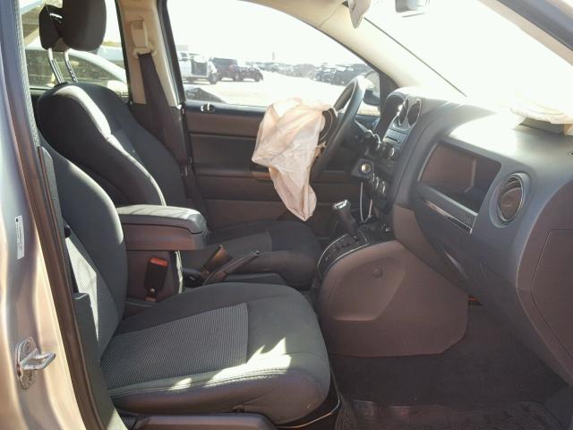 1C4NJDBB0CD651389 - 2012 JEEP COMPASS SP SILVER photo 5