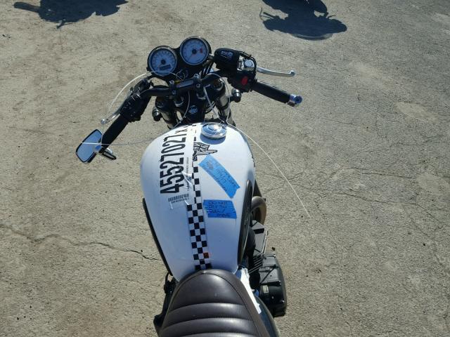 SMT920K19FT688080 - 2015 TRIUMPH MOTORCYCLE THRUXTON WHITE photo 5