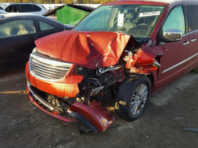 2C4RC1CG9DR777270 - 2013 CHRYSLER TOWN & COU RED photo 9