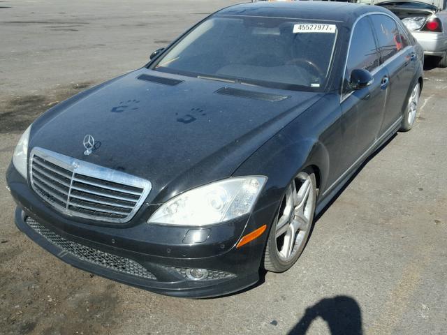 WDDNG71X57A054555 - 2007 MERCEDES-BENZ S 550 BLACK photo 2