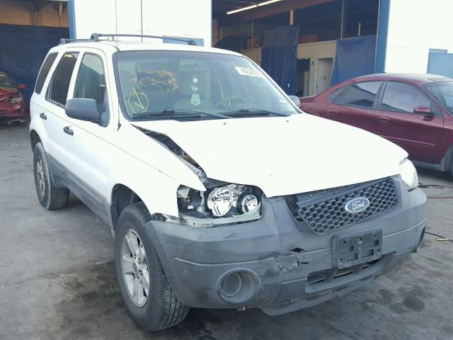 1FMCU93176KA41342 - 2006 FORD ESCAPE XLT WHITE photo 1