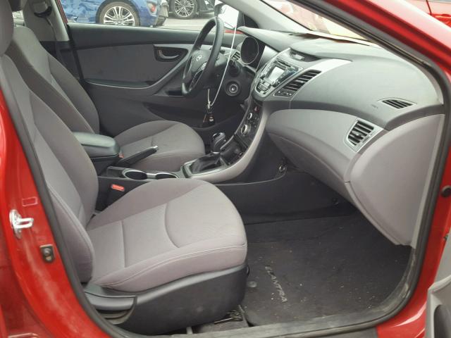 KMHDH4AE6GU535070 - 2016 HYUNDAI ELANTRA SE RED photo 5