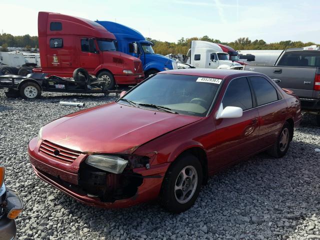 4T1BG22K7WU847481 - 1998 TOYOTA CAMRY CE MAROON photo 2