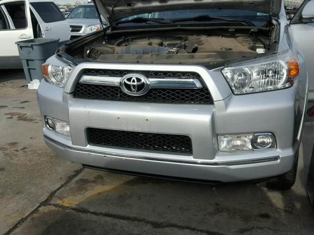 JTEBU5JR4A5013860 - 2010 TOYOTA 4RUNNER SR SILVER photo 7