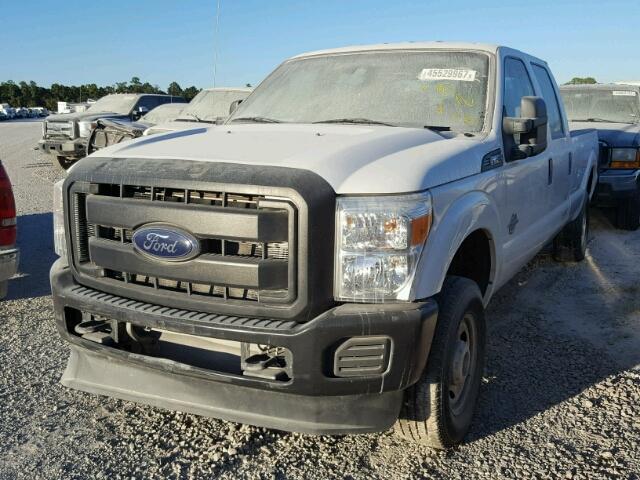 1FT7W2BT4GEB69225 - 2016 FORD F250 SUPER WHITE photo 2