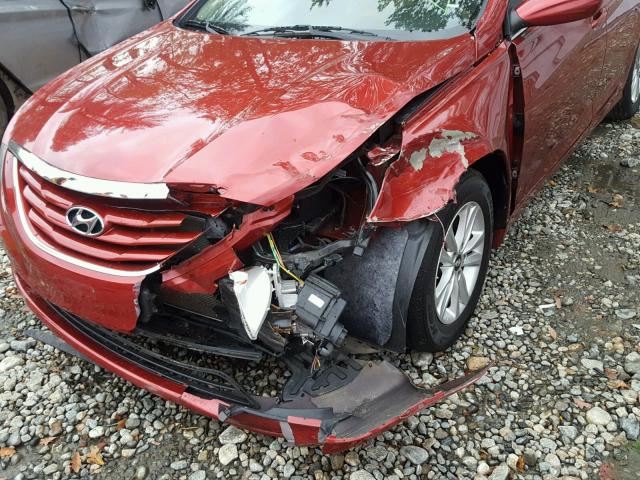 5NPEB4AC3BH215510 - 2011 HYUNDAI SONATA GLS RED photo 9