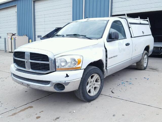 1D7HA16N06J167394 - 2006 DODGE RAM 1500 S WHITE photo 2