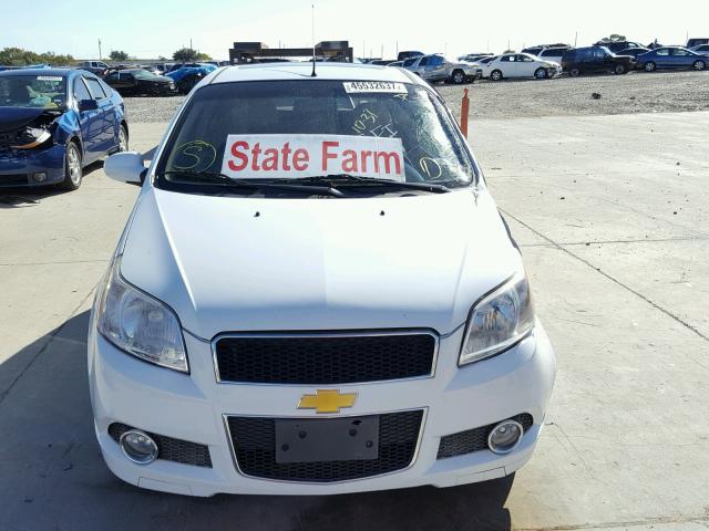 KL1TG6DE8BB253812 - 2011 CHEVROLET AVEO LT WHITE photo 9